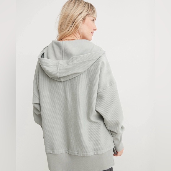 Aerie Ribbed Textured Henley Hoodie - Light Gray - Picture 2 of 9